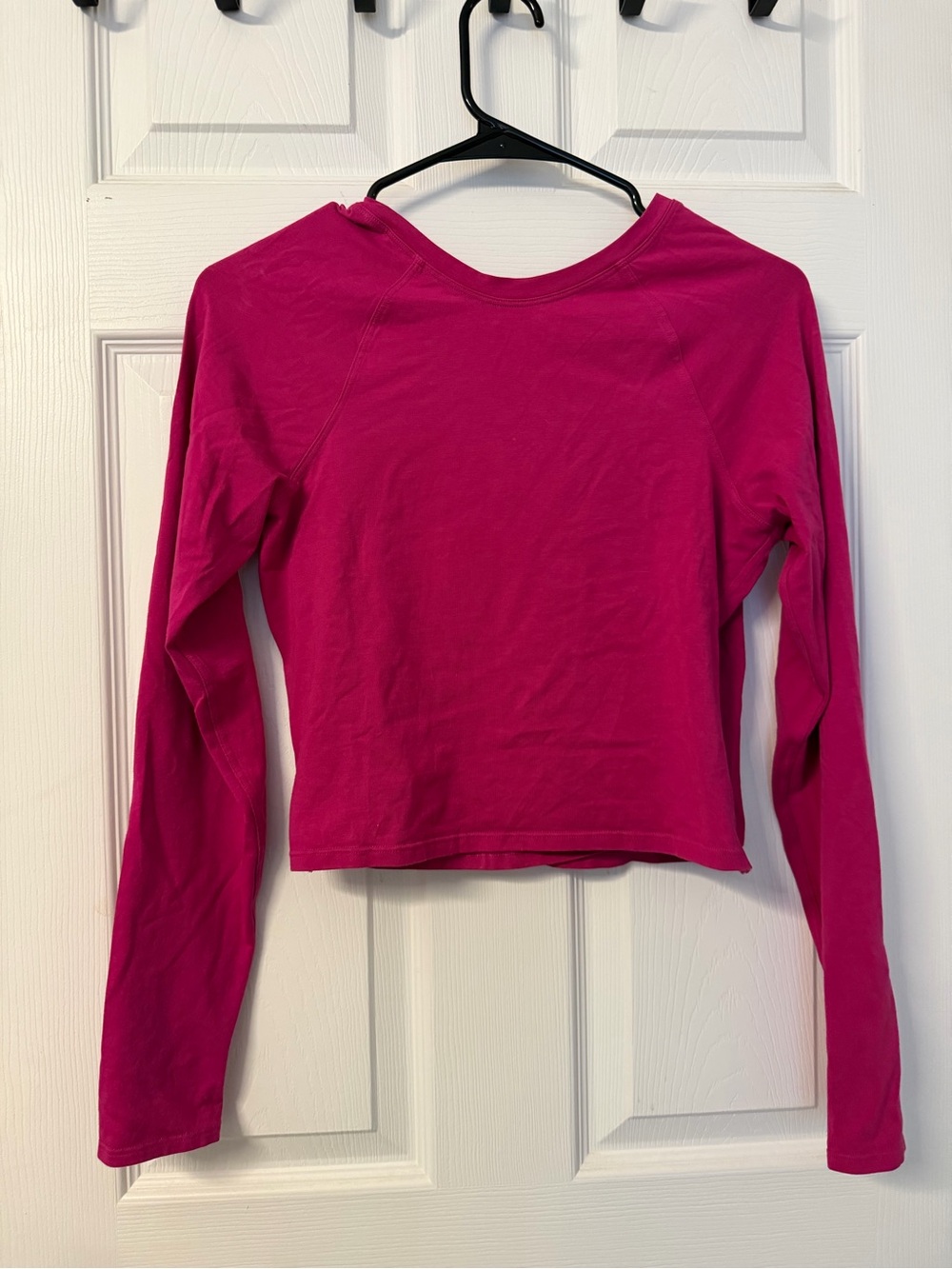 lululemon athletica Fuchsia Long Sleeve Crewneck Top